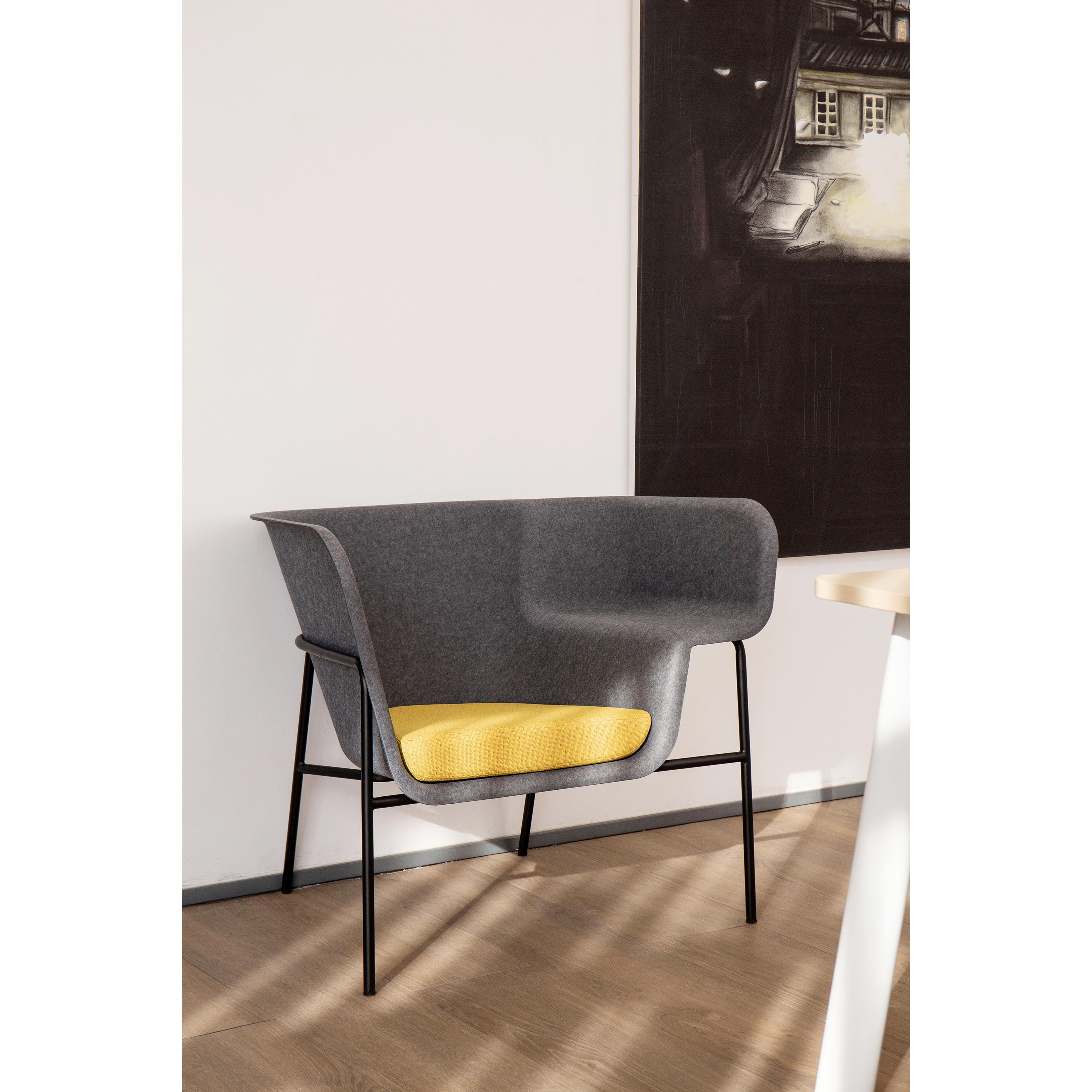 Surround - Lounge Chair