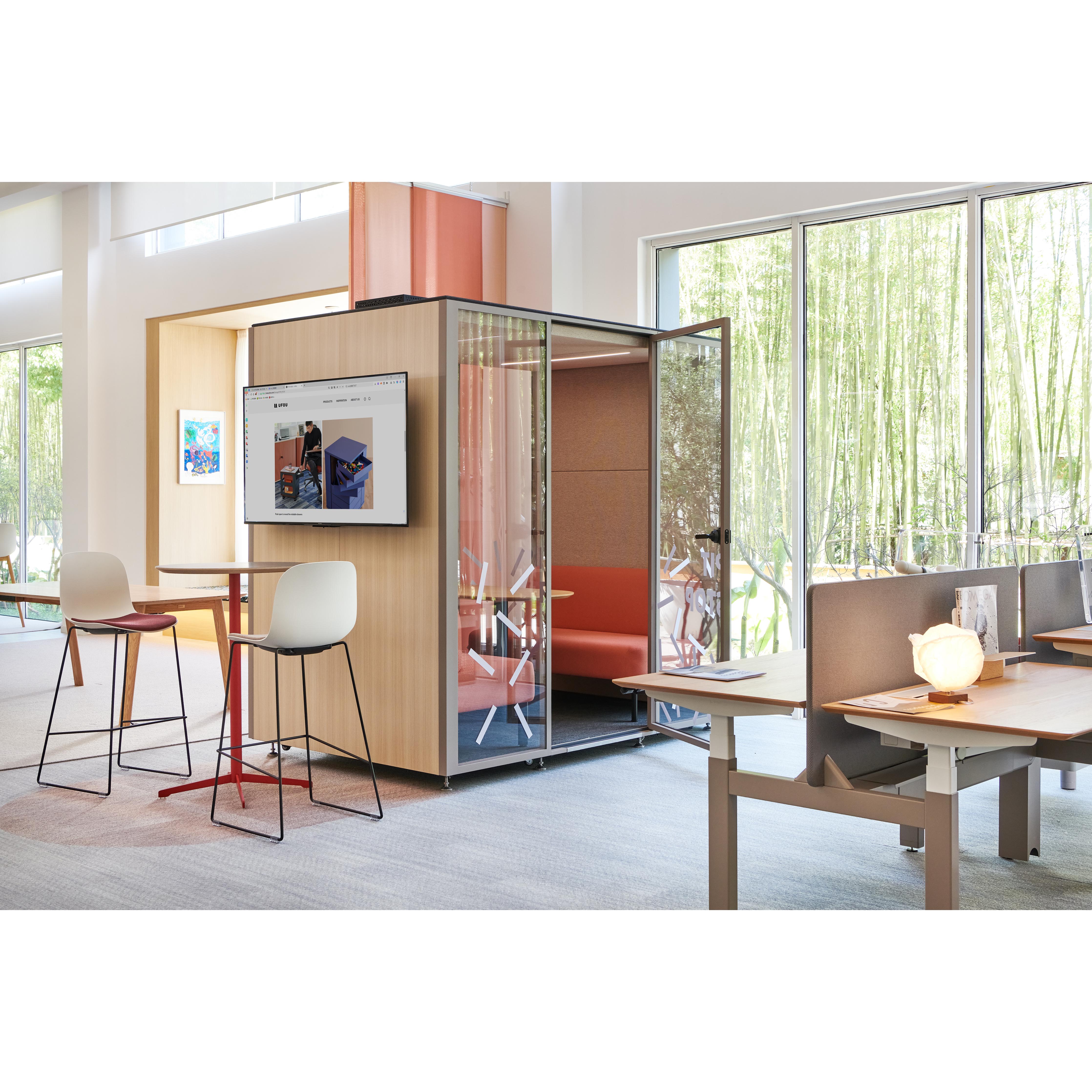 PISTRO - Telephone Booth