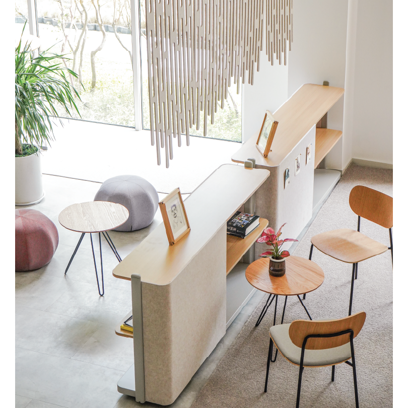 RAVO - Pin-Board Console with Castors