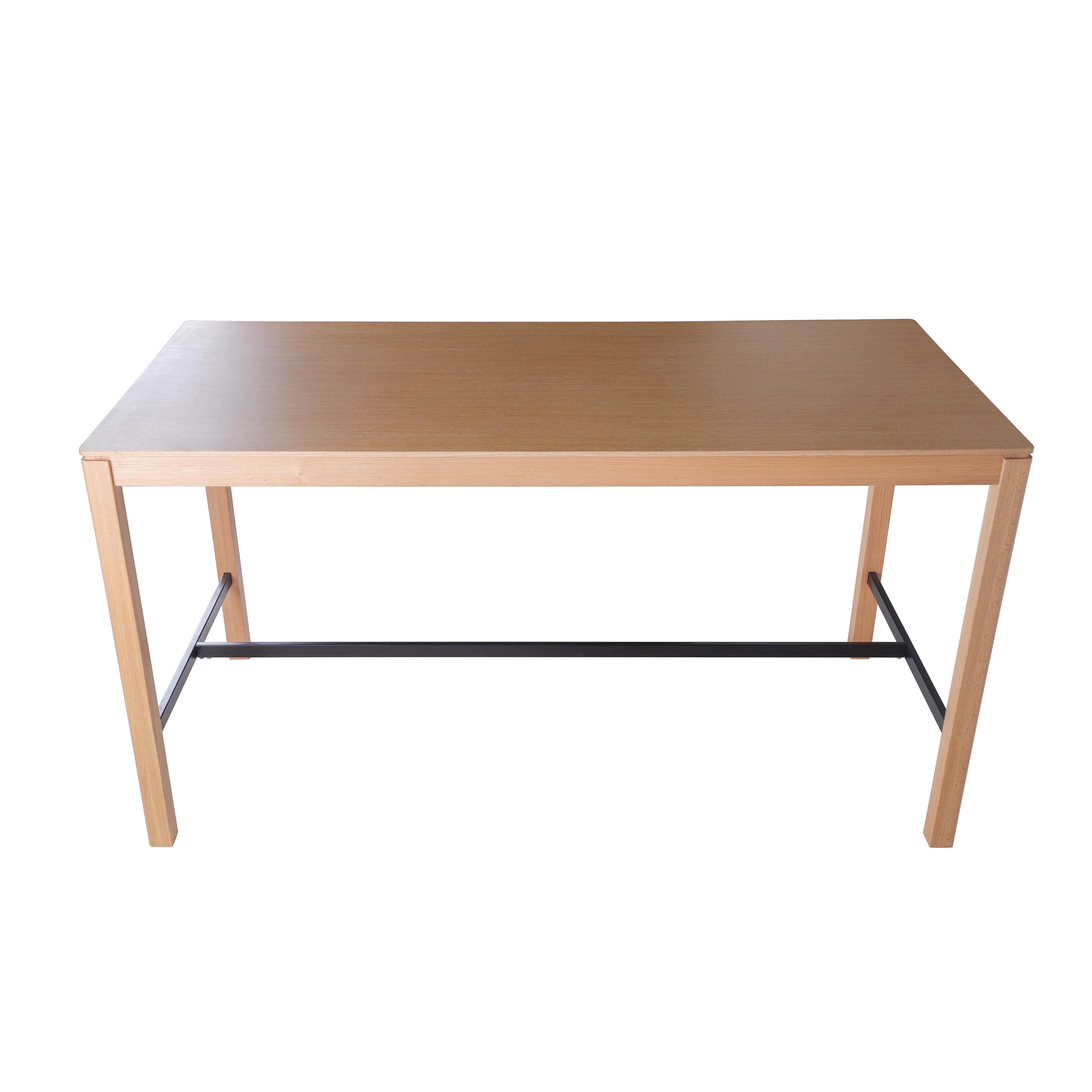 TB22 - Bar Table