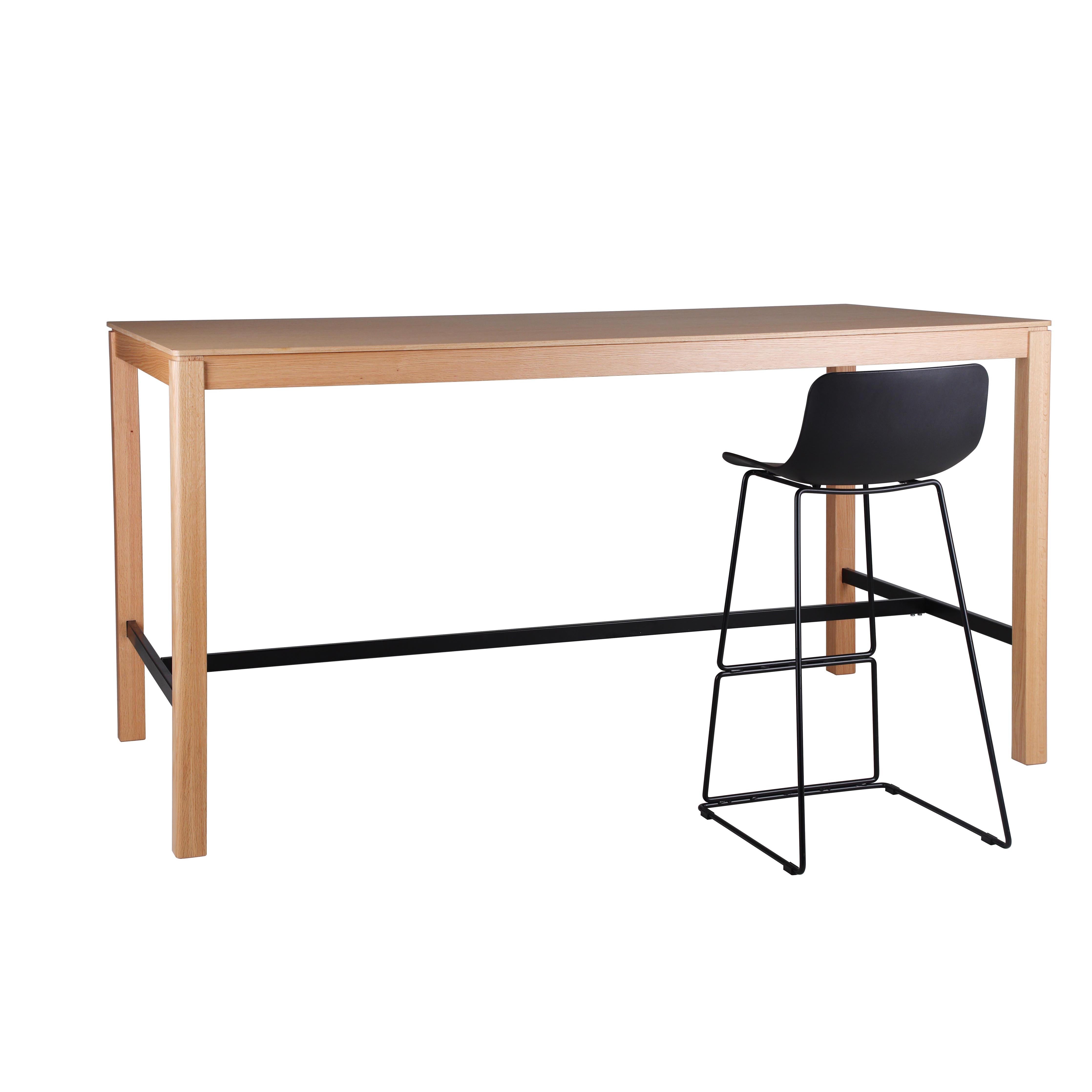 TB22 - Bar Table