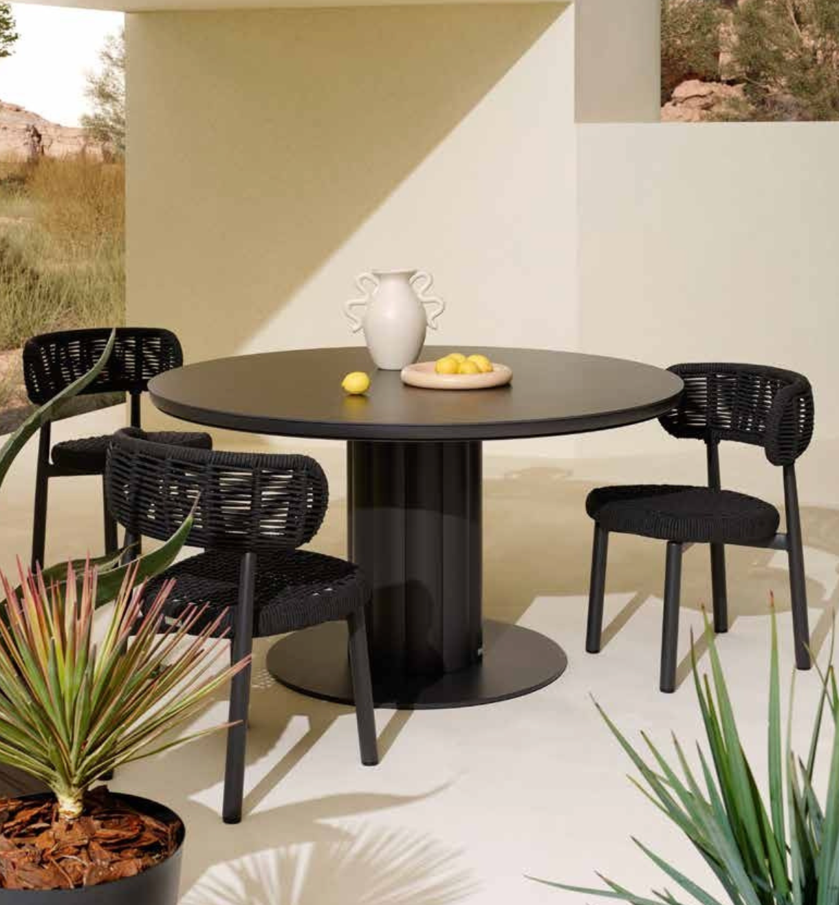 Lotus - Outdoor Round Dining Table(Dia900/1200/1400mm)