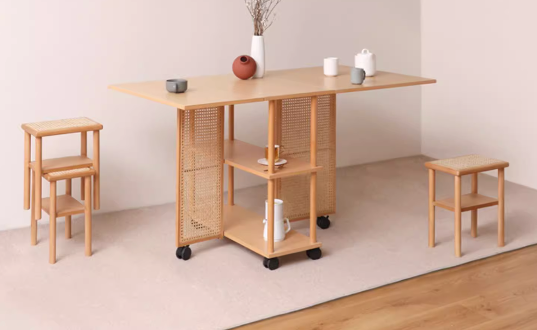 Capsule - Foldable table/Shelves