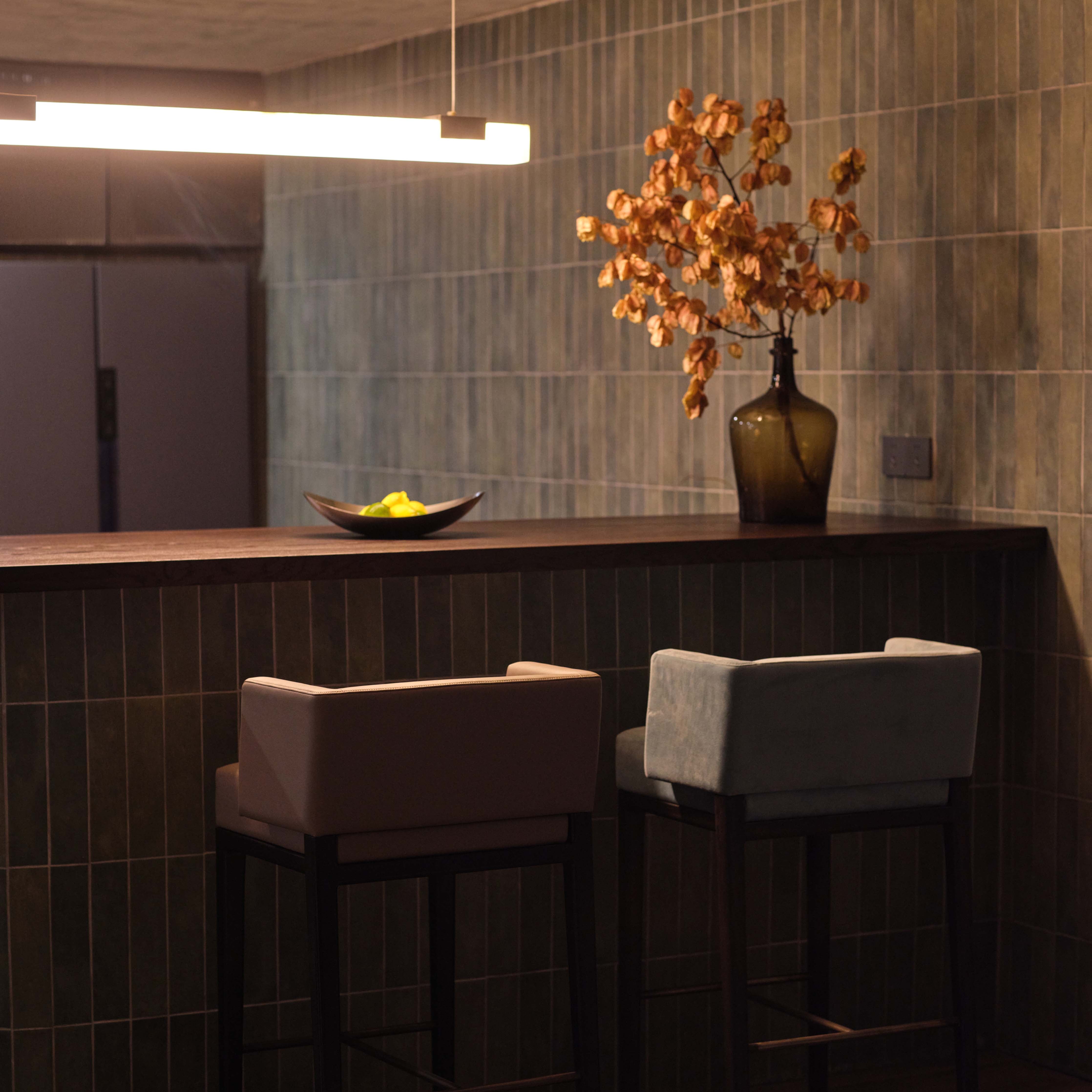 Square II - Bar Chair