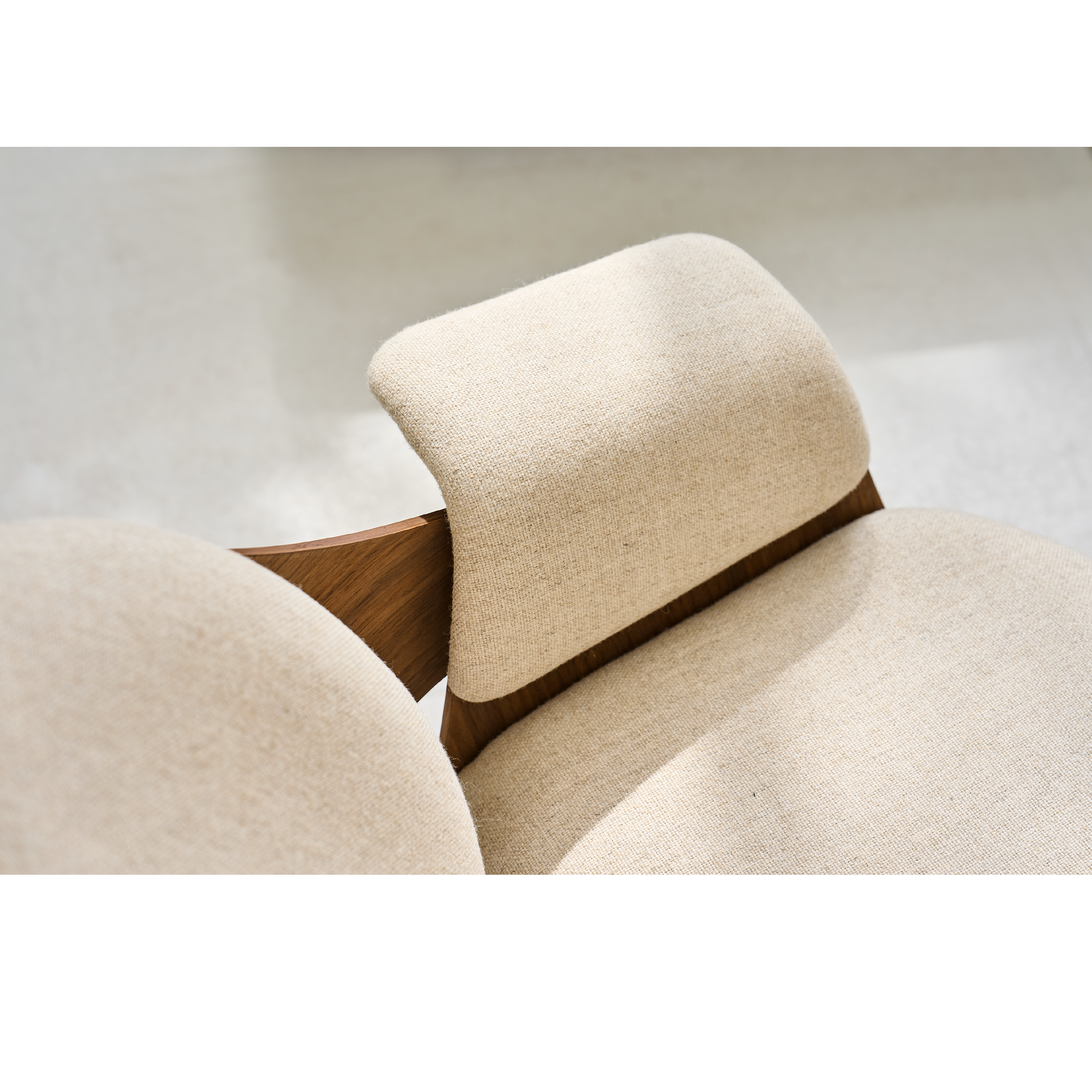 ZEVI - Lounge Chair