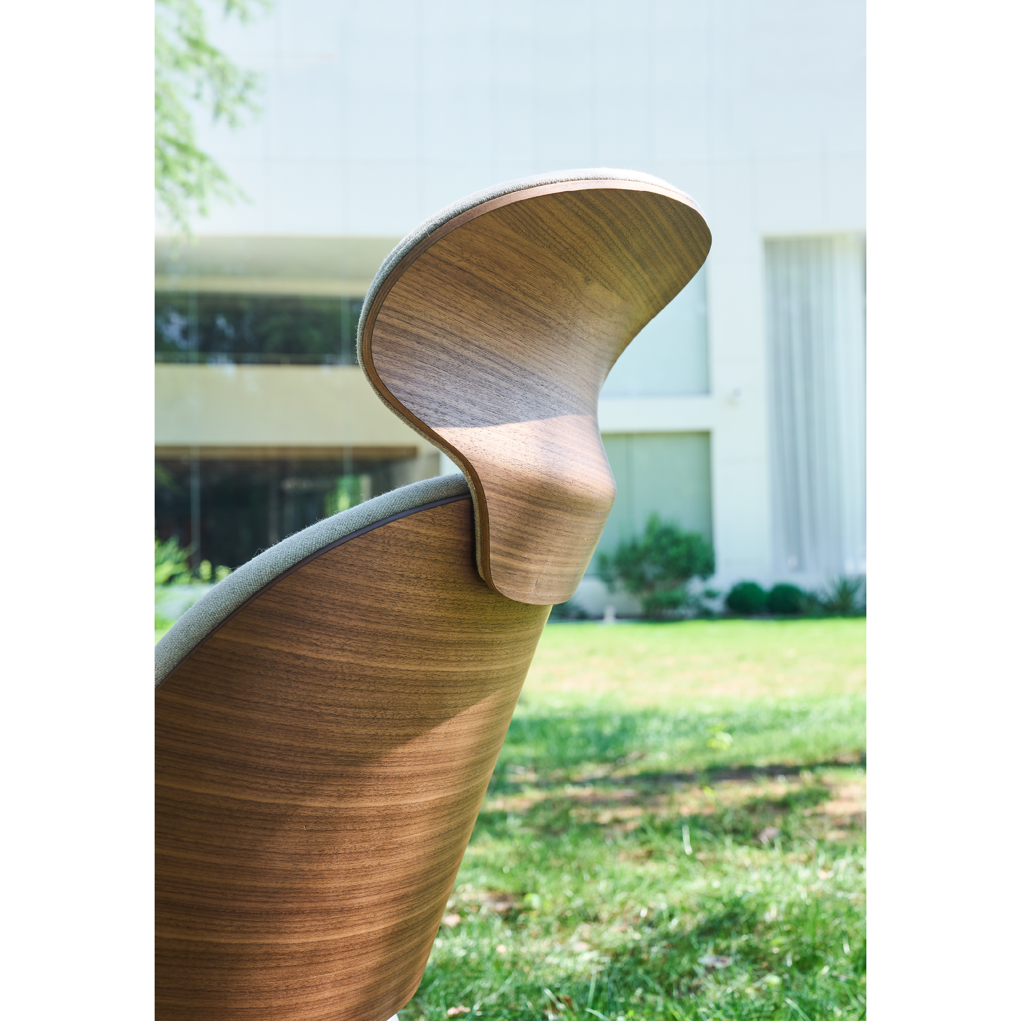 ZEVI - Lounge Chair
