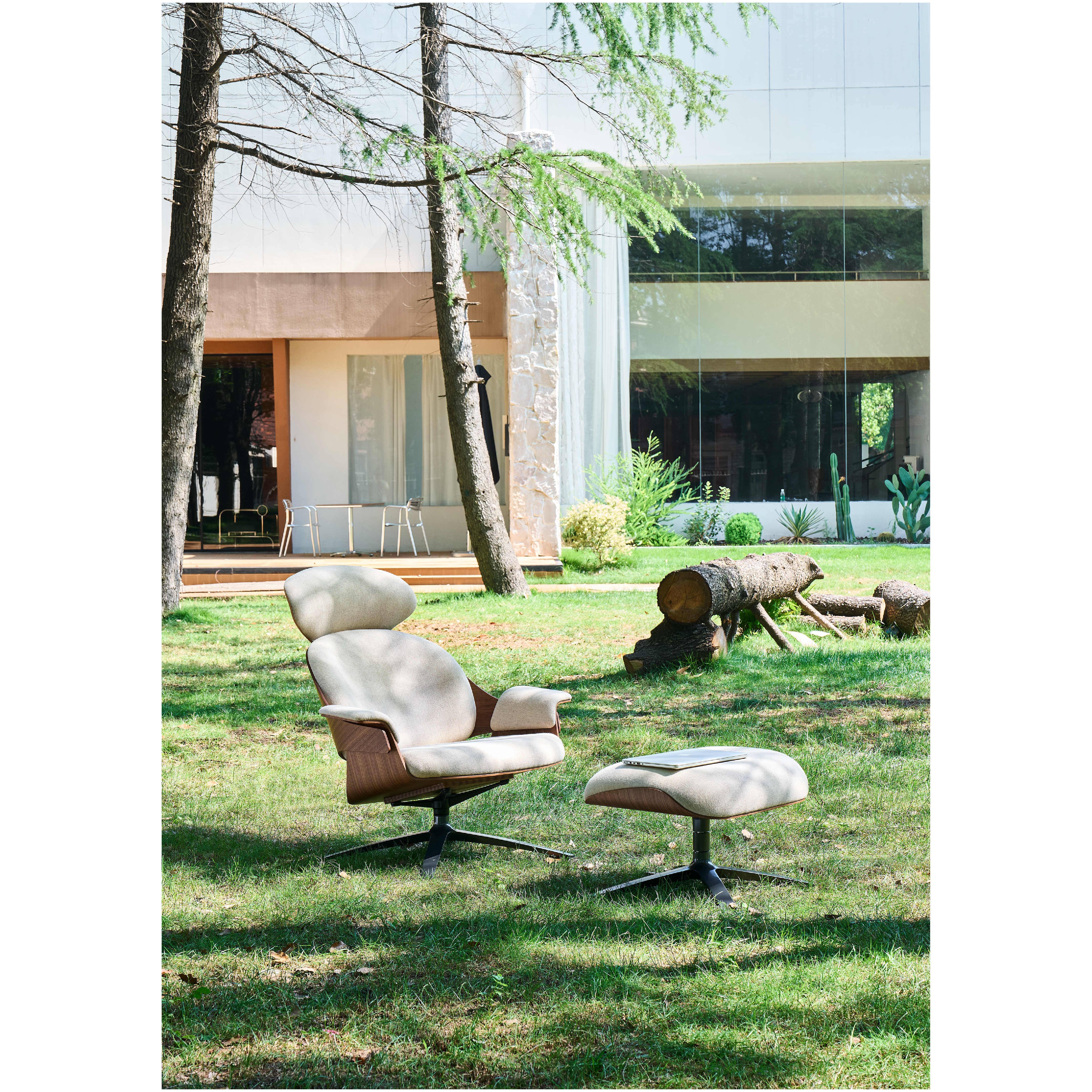 ZEVI - Lounge Chair