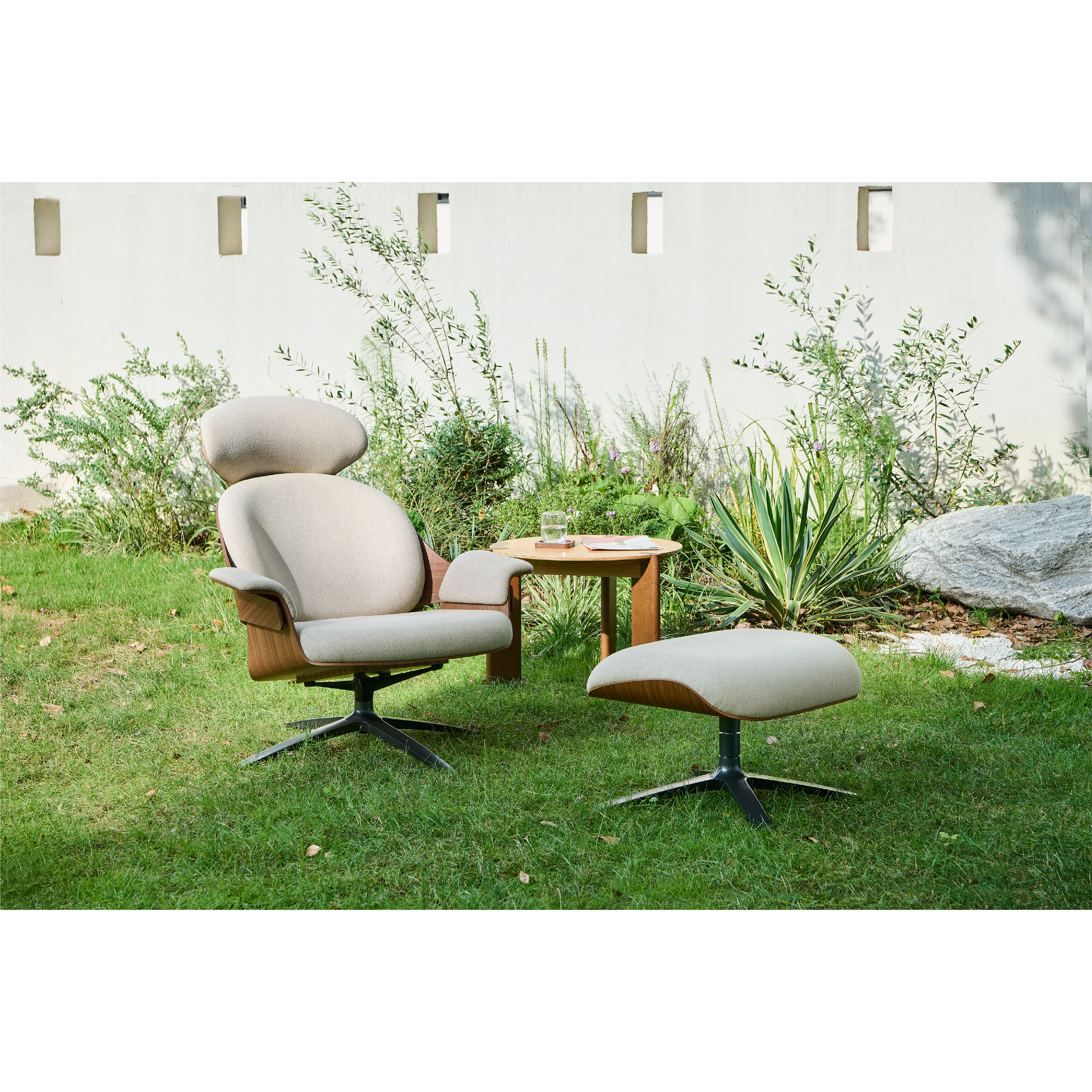 ZEVI - Lounge Chair