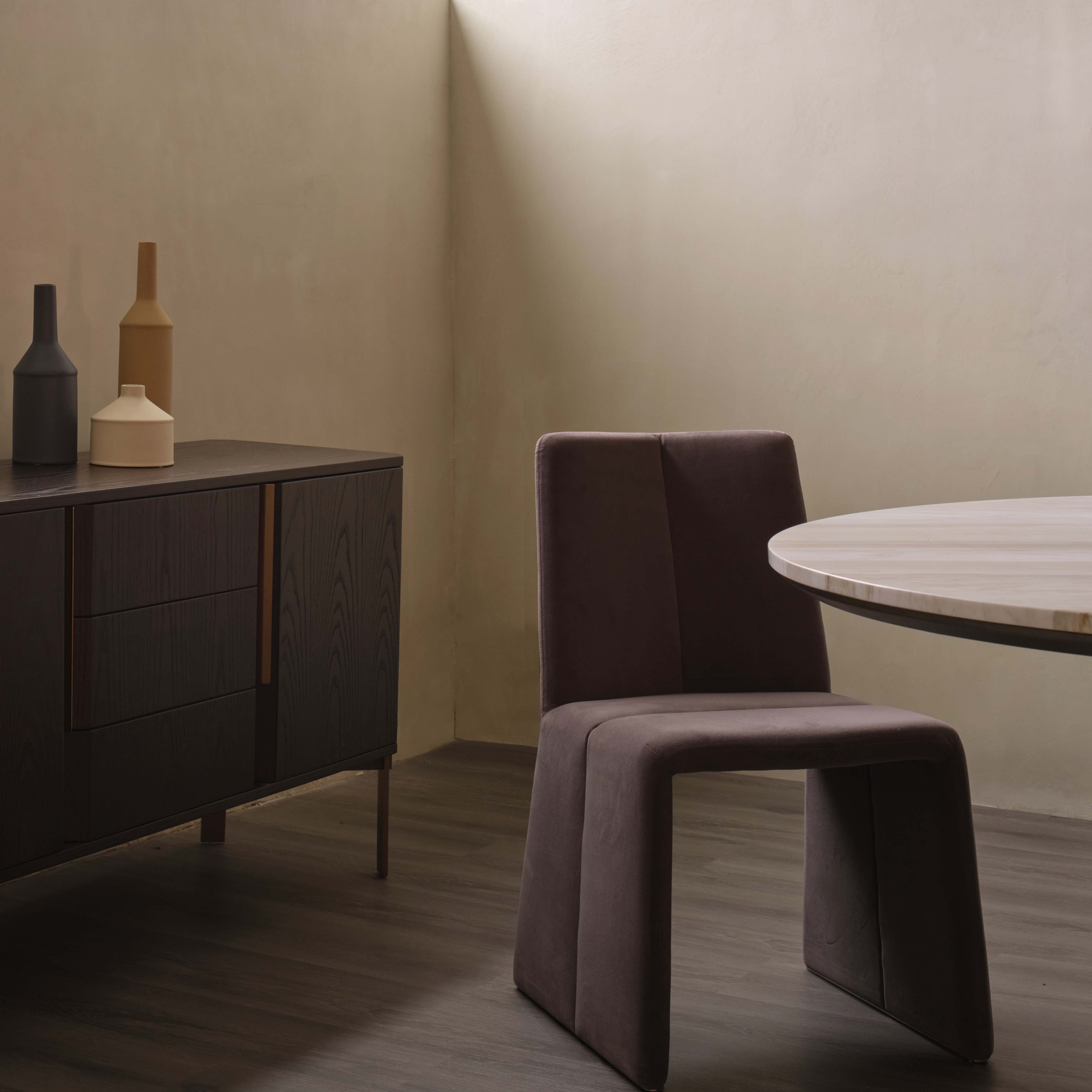 Lan - Round Dining Table