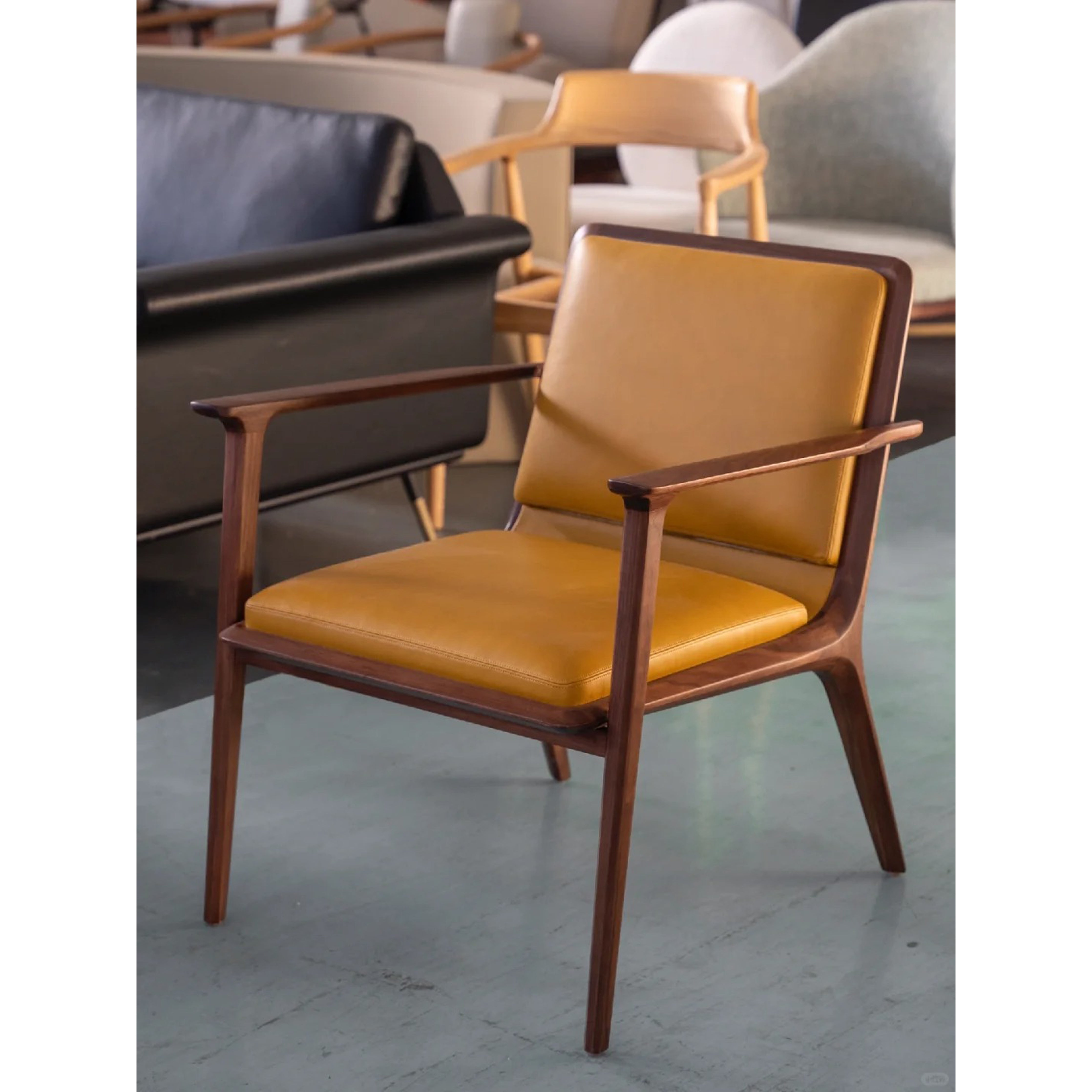 Bow - Lounge Chair I