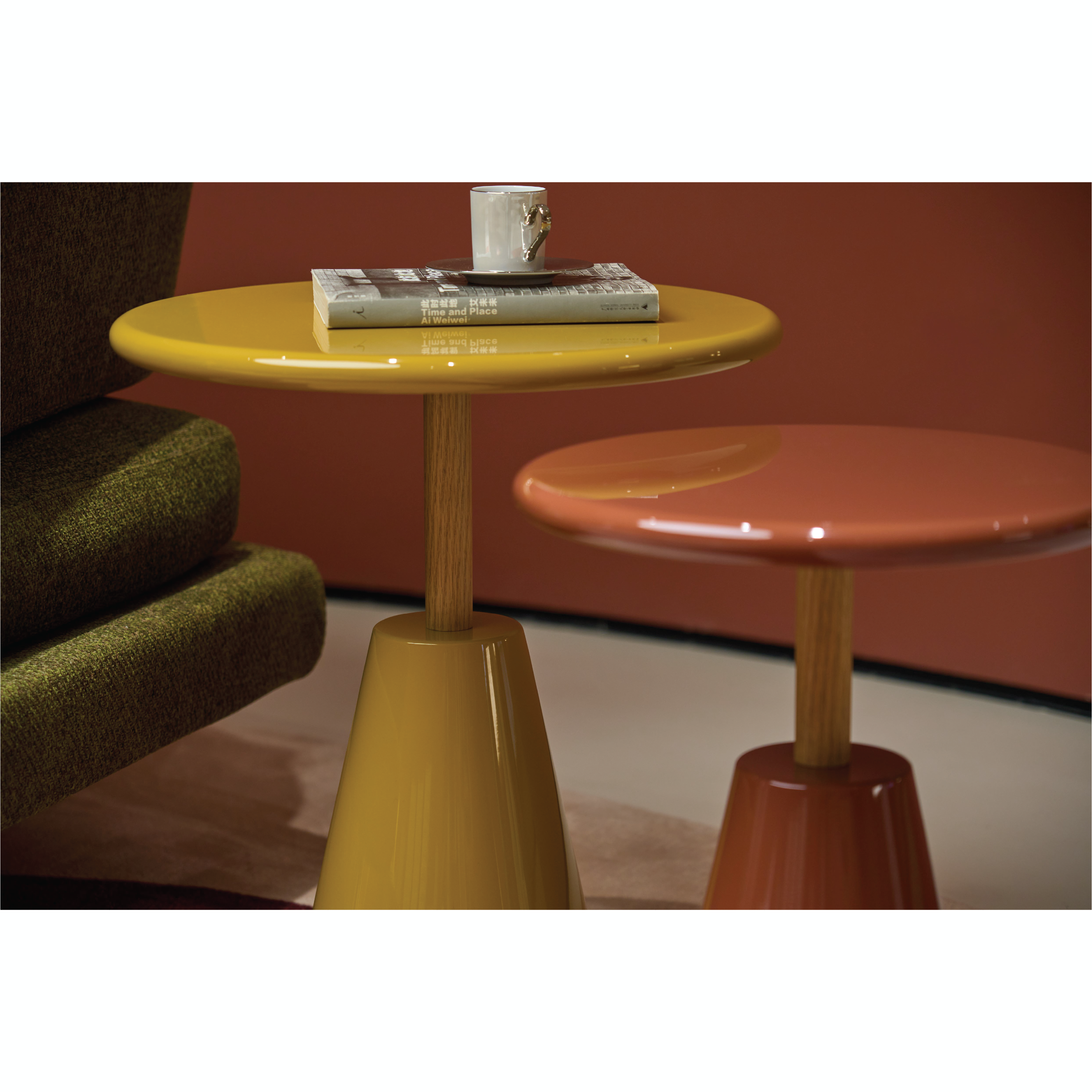 Floating Disc - Side Table