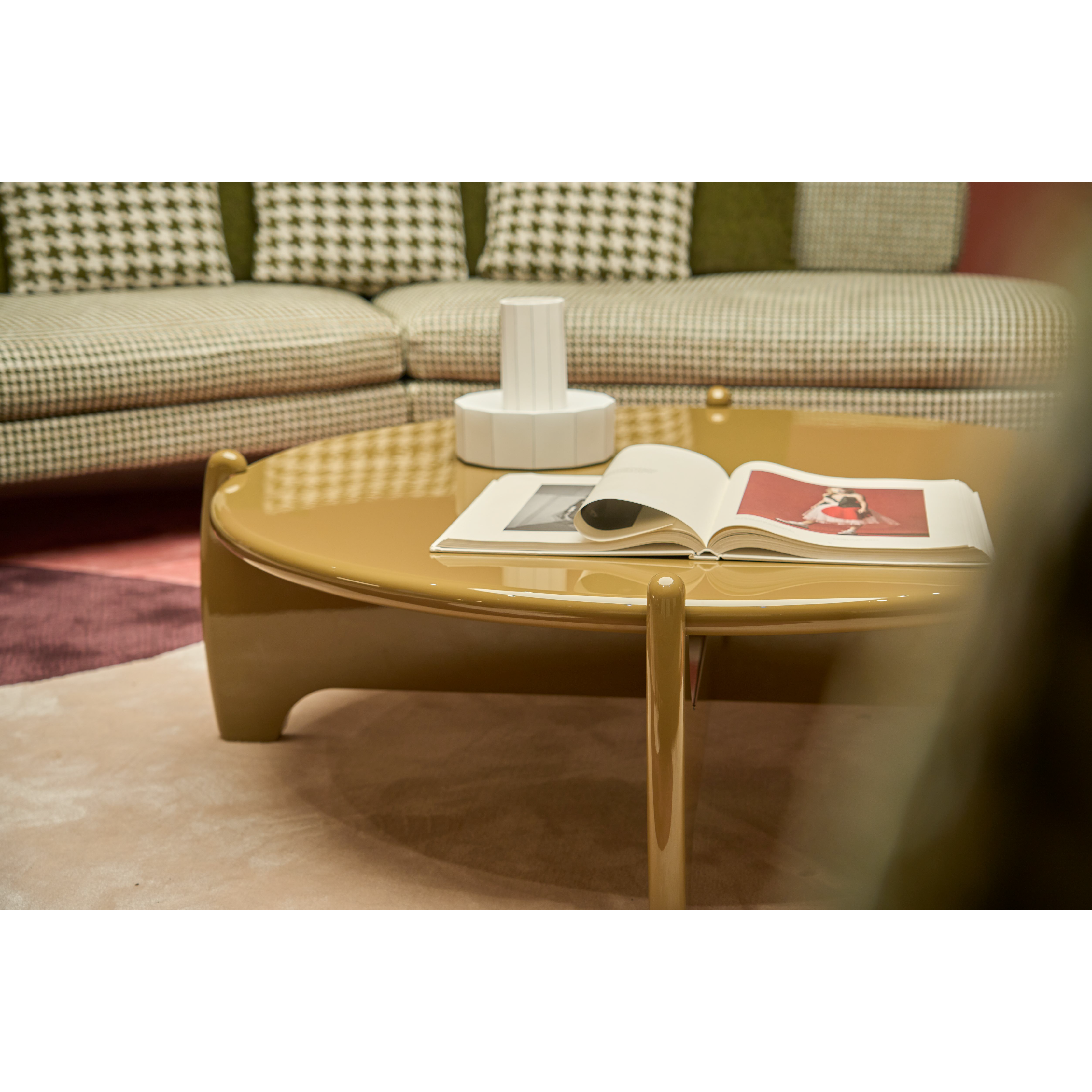 Isle - Coffee/Side Table