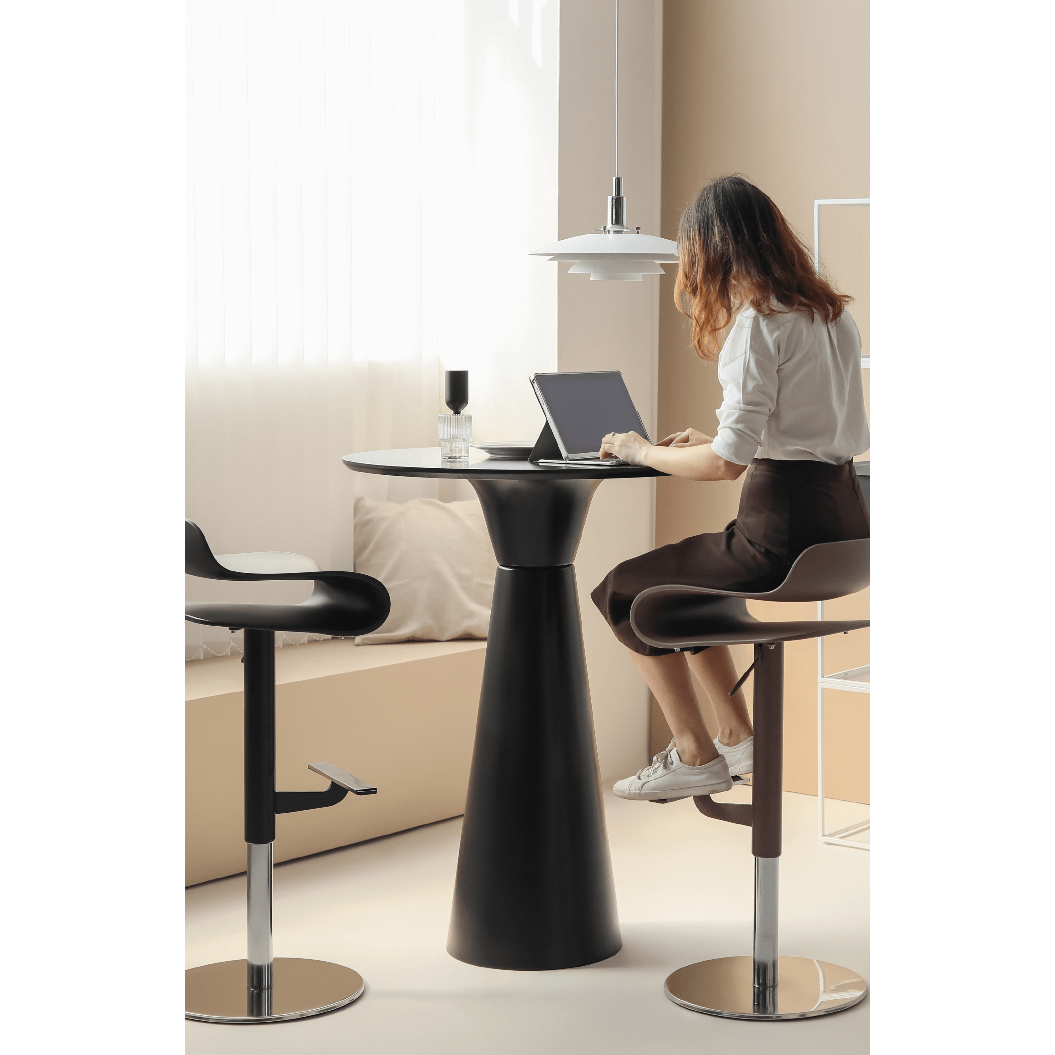 6.0 Bar Table