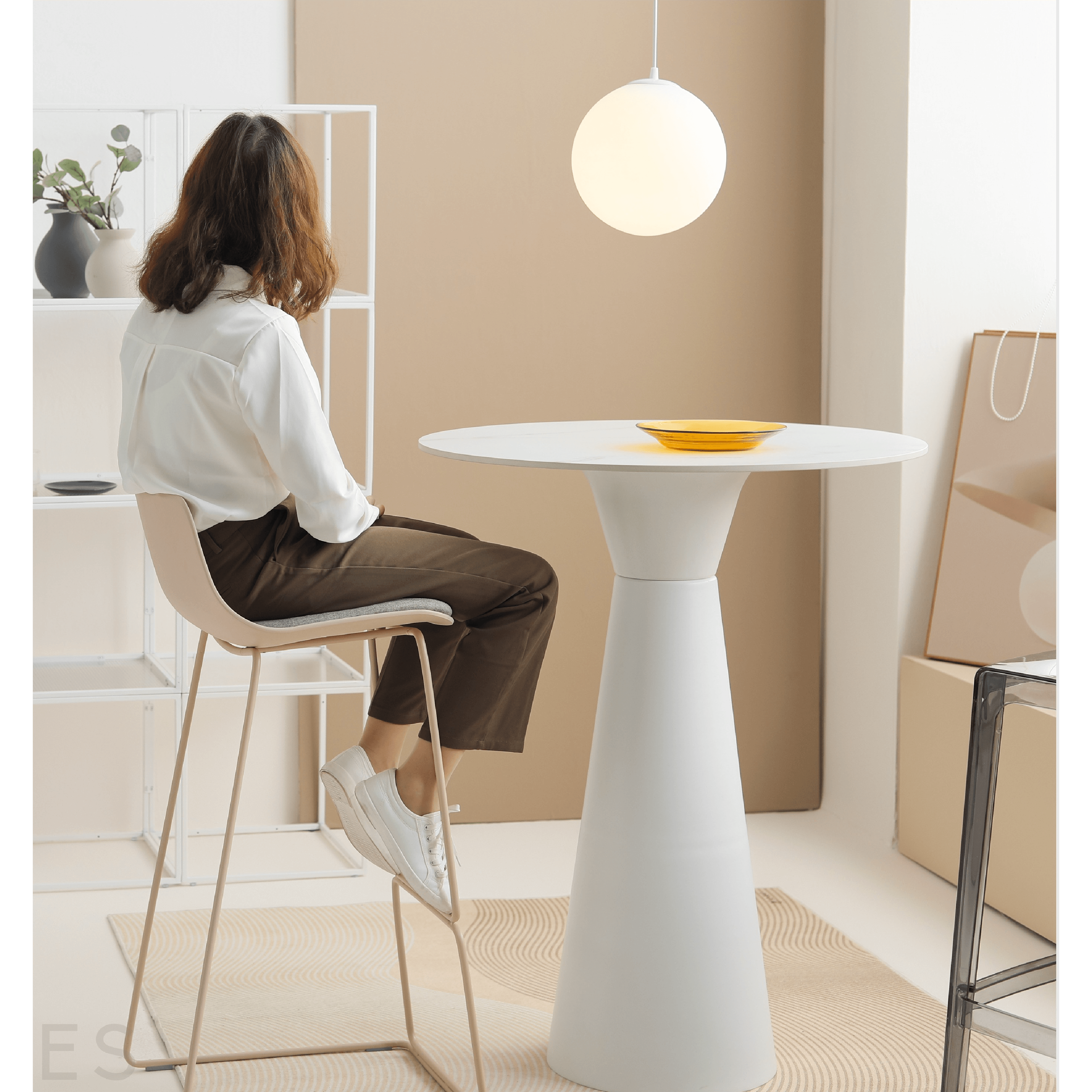 6.0 Bar Table