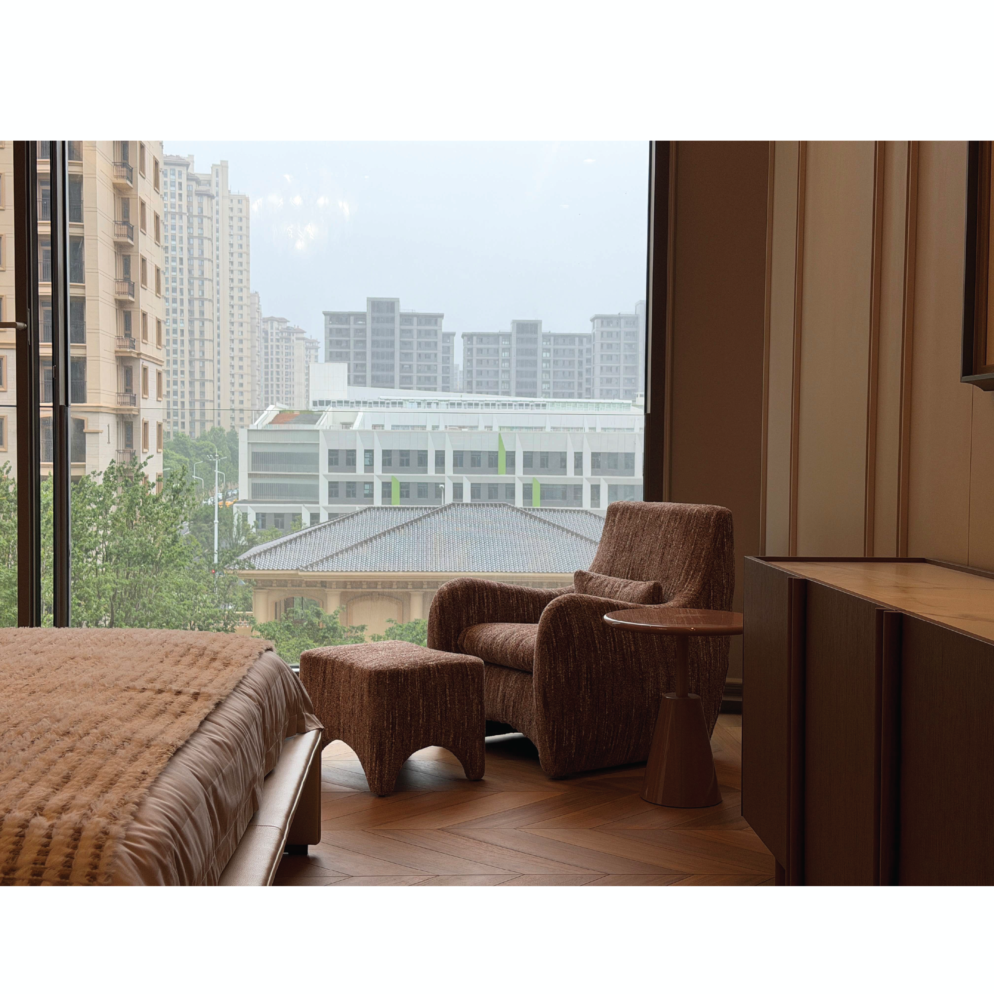 Floating Disc - Side Table