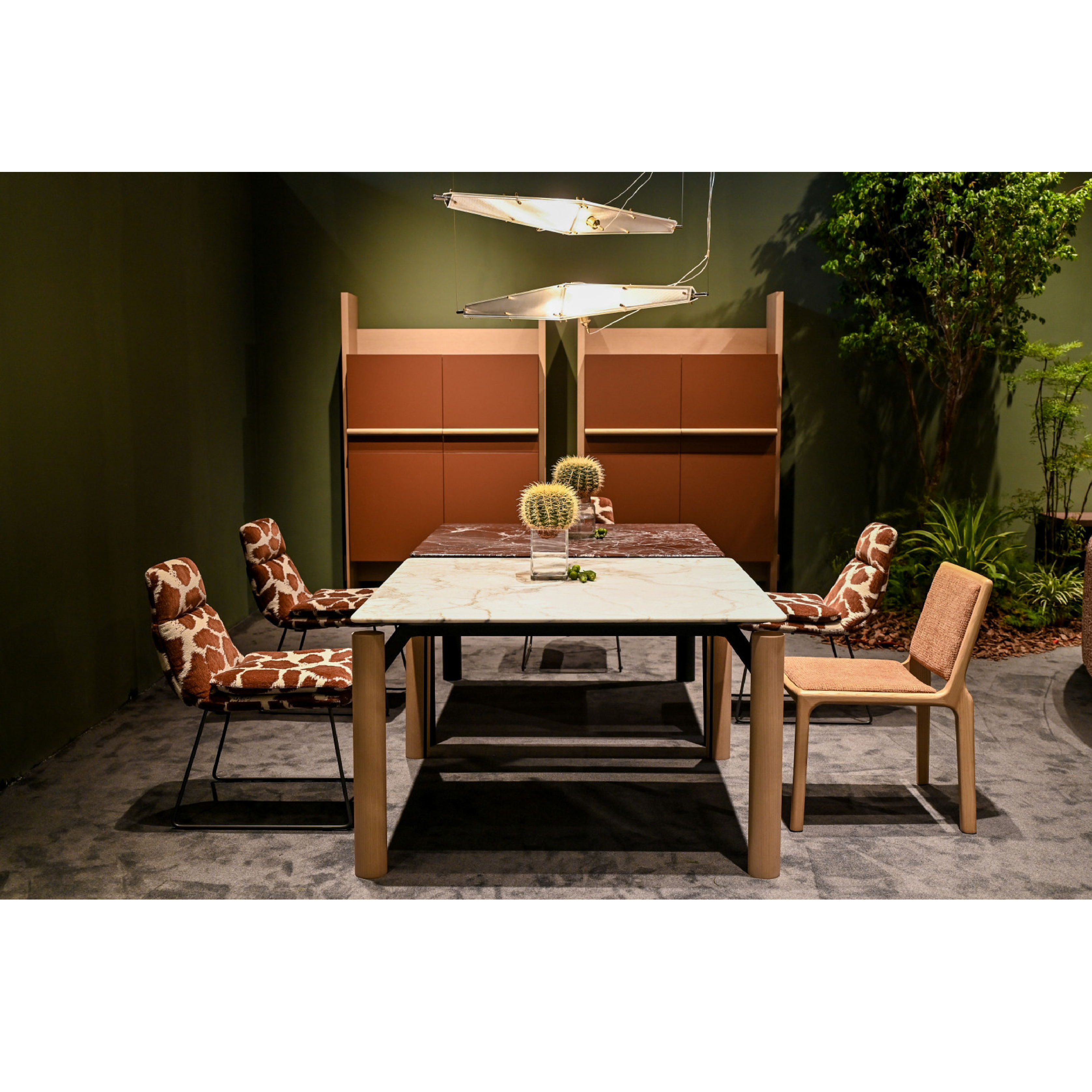 Vicky - Square/Rectangular Dining Table