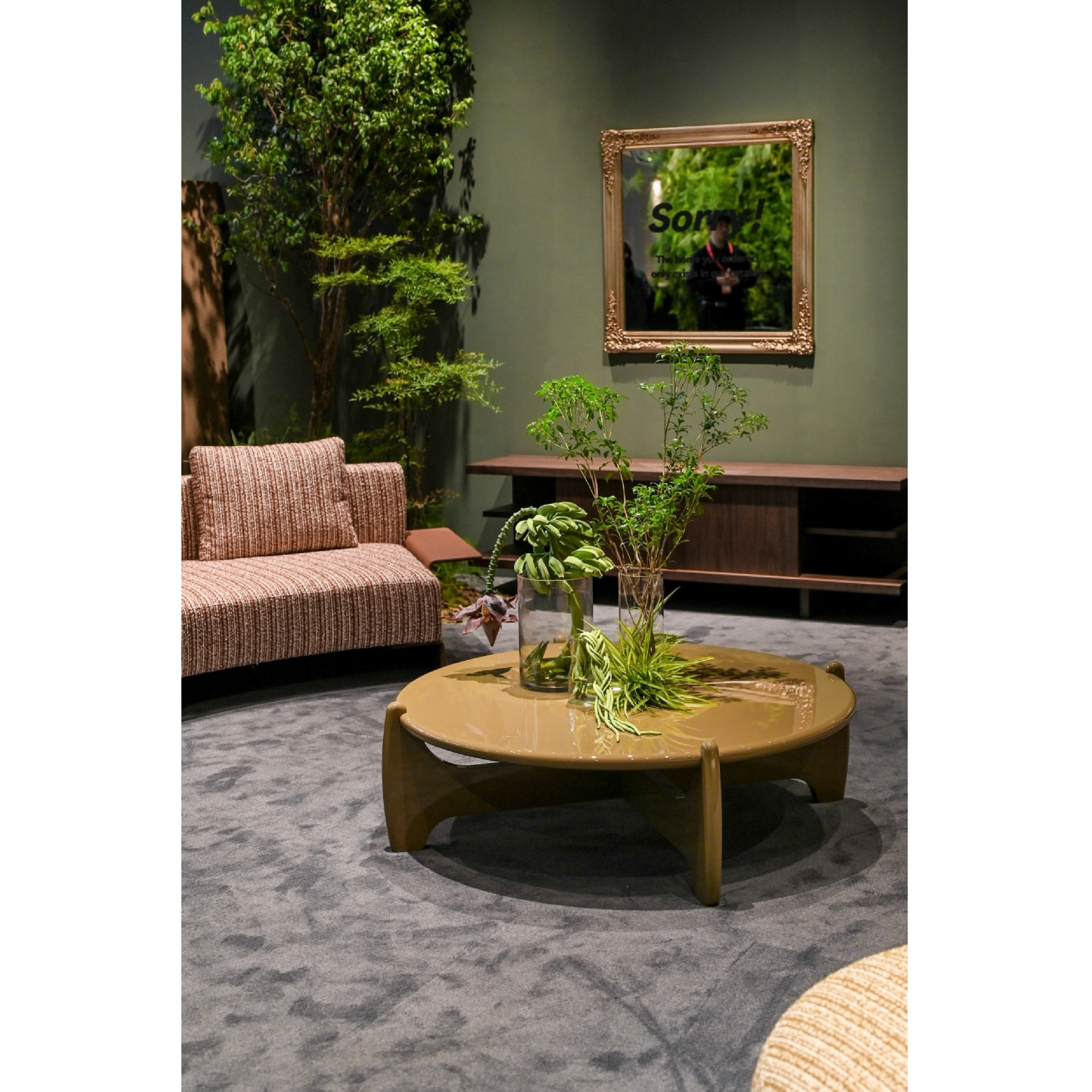 Isle - Coffee/Side Table