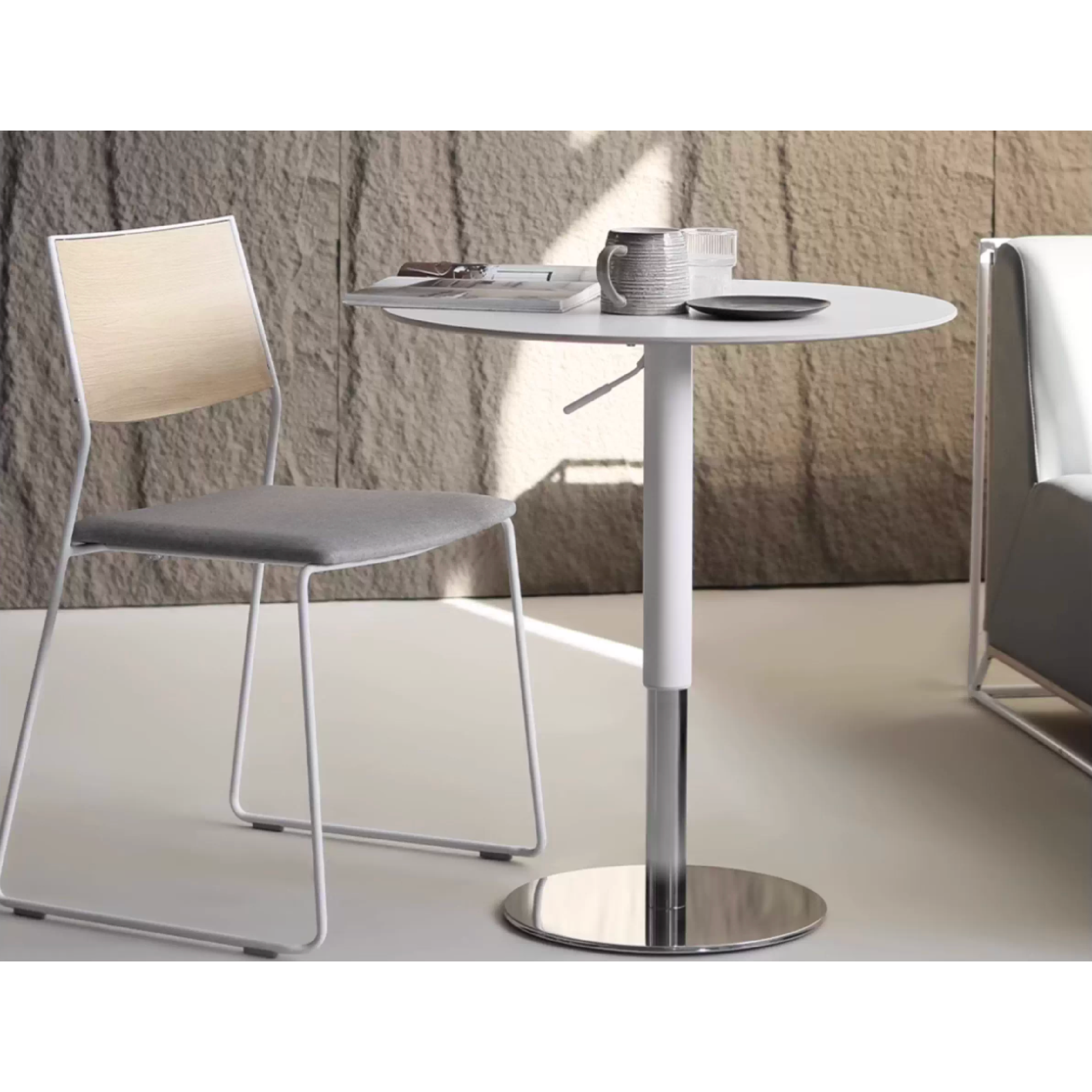 DRIP - Height Adjustable Bar Table
