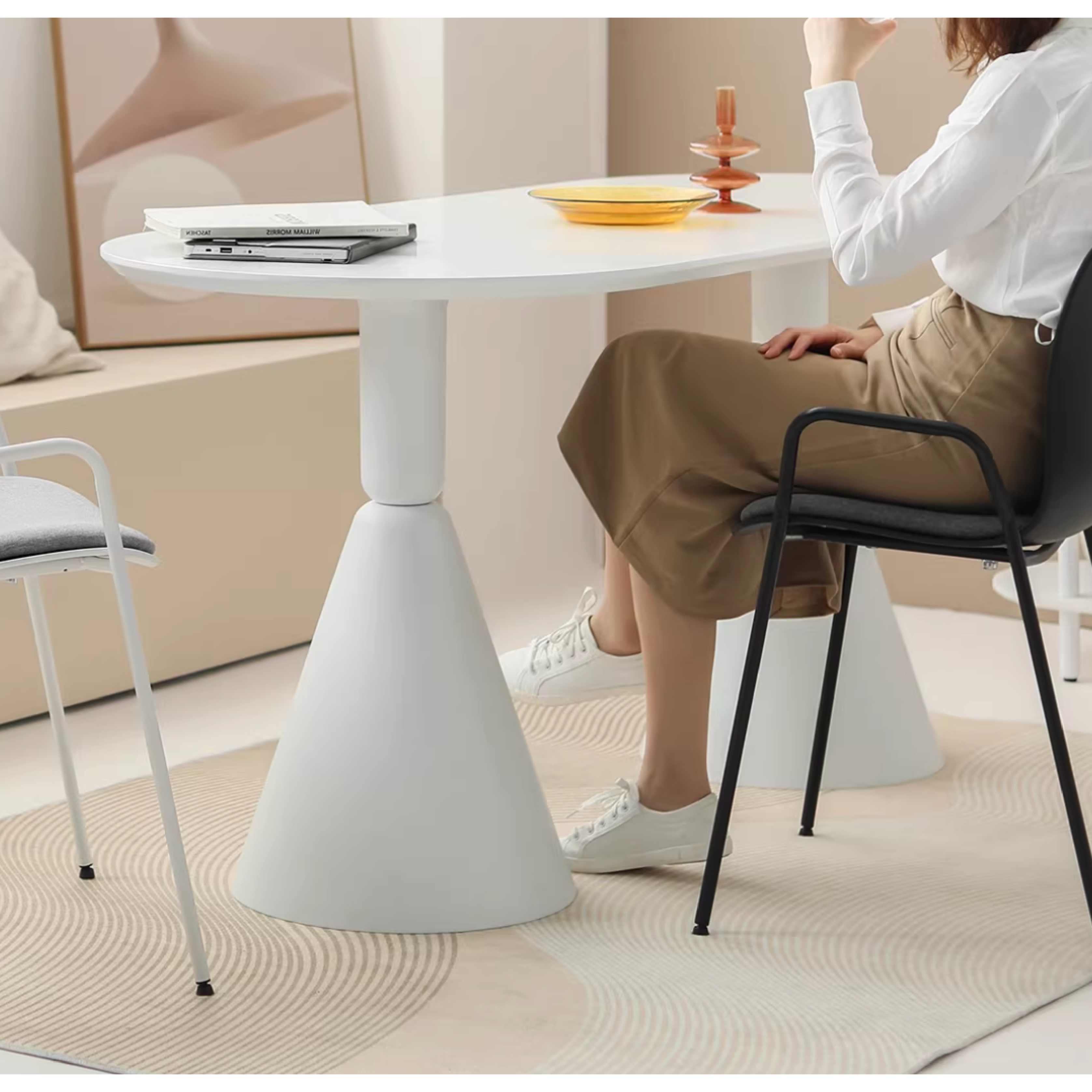 4.0 Long Table
