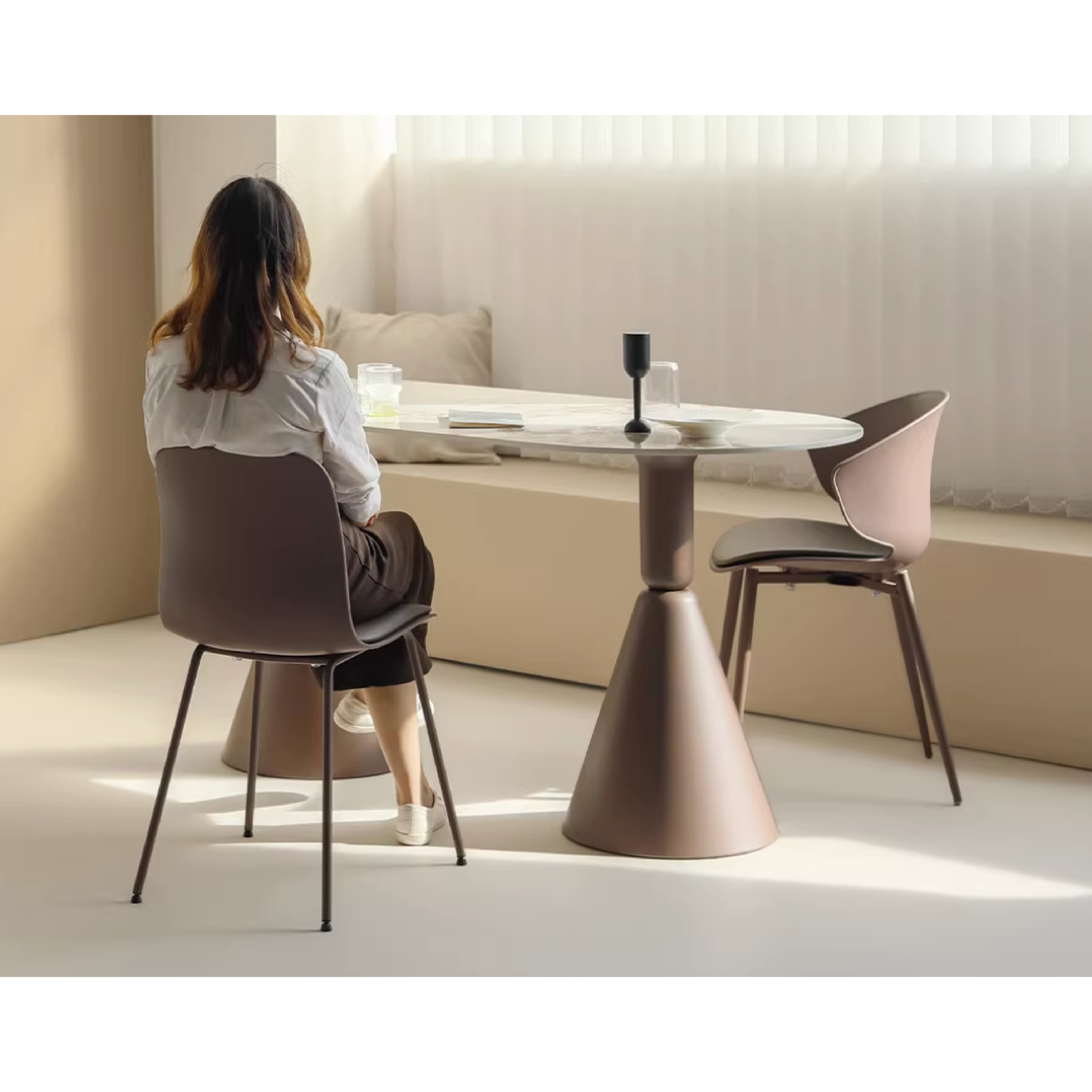 4.0 Long Table