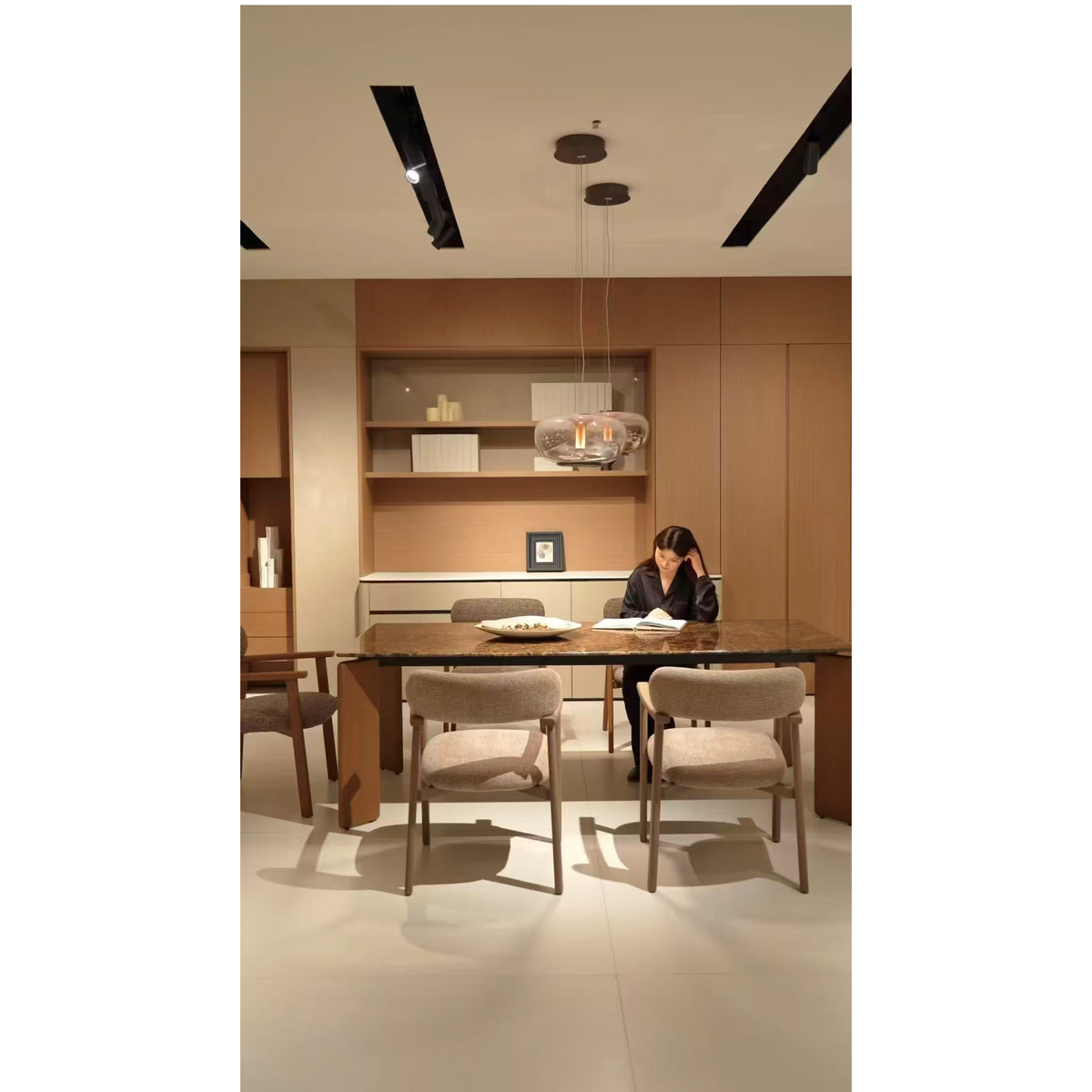 Bart - Dining Table