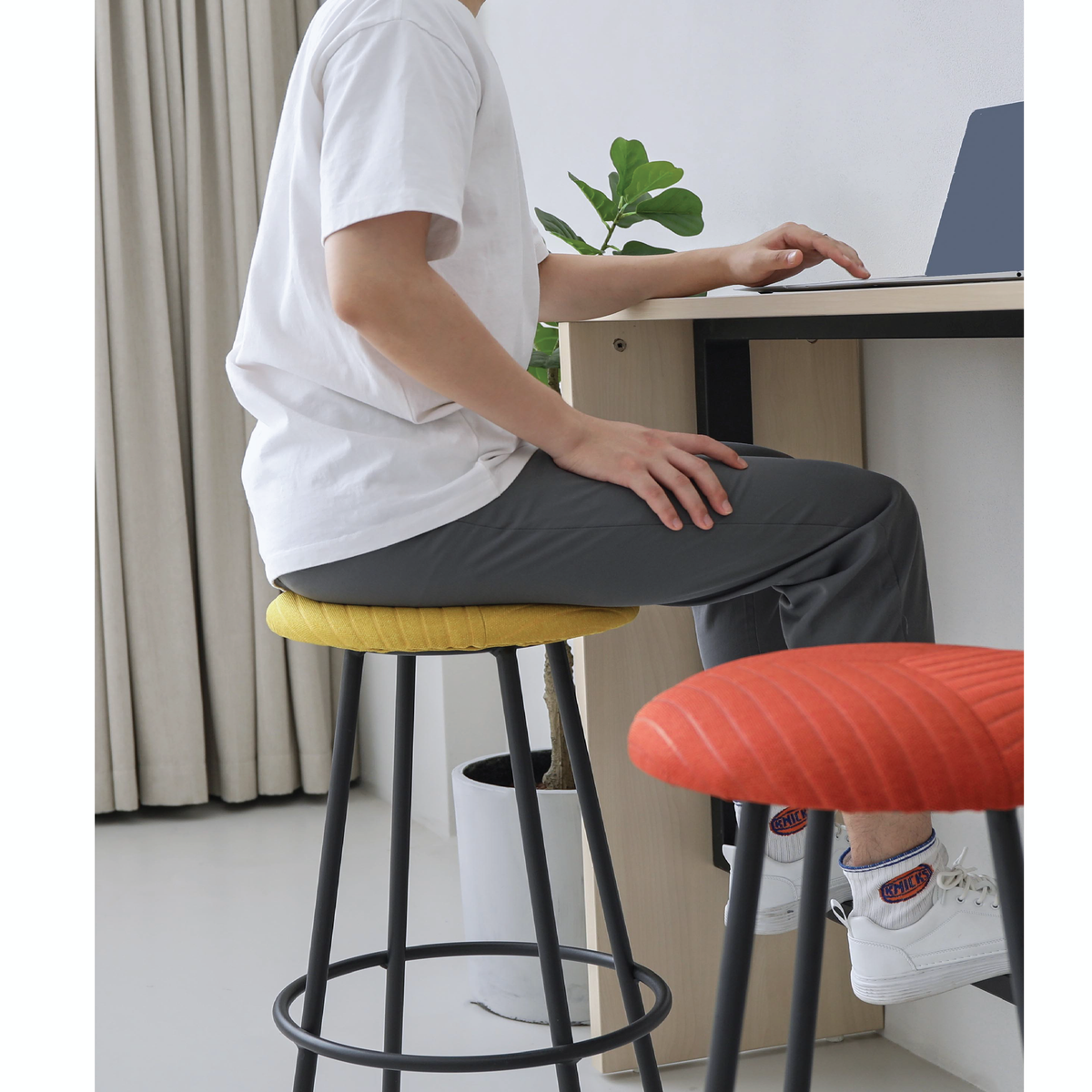 COVE - Bar Stool A
