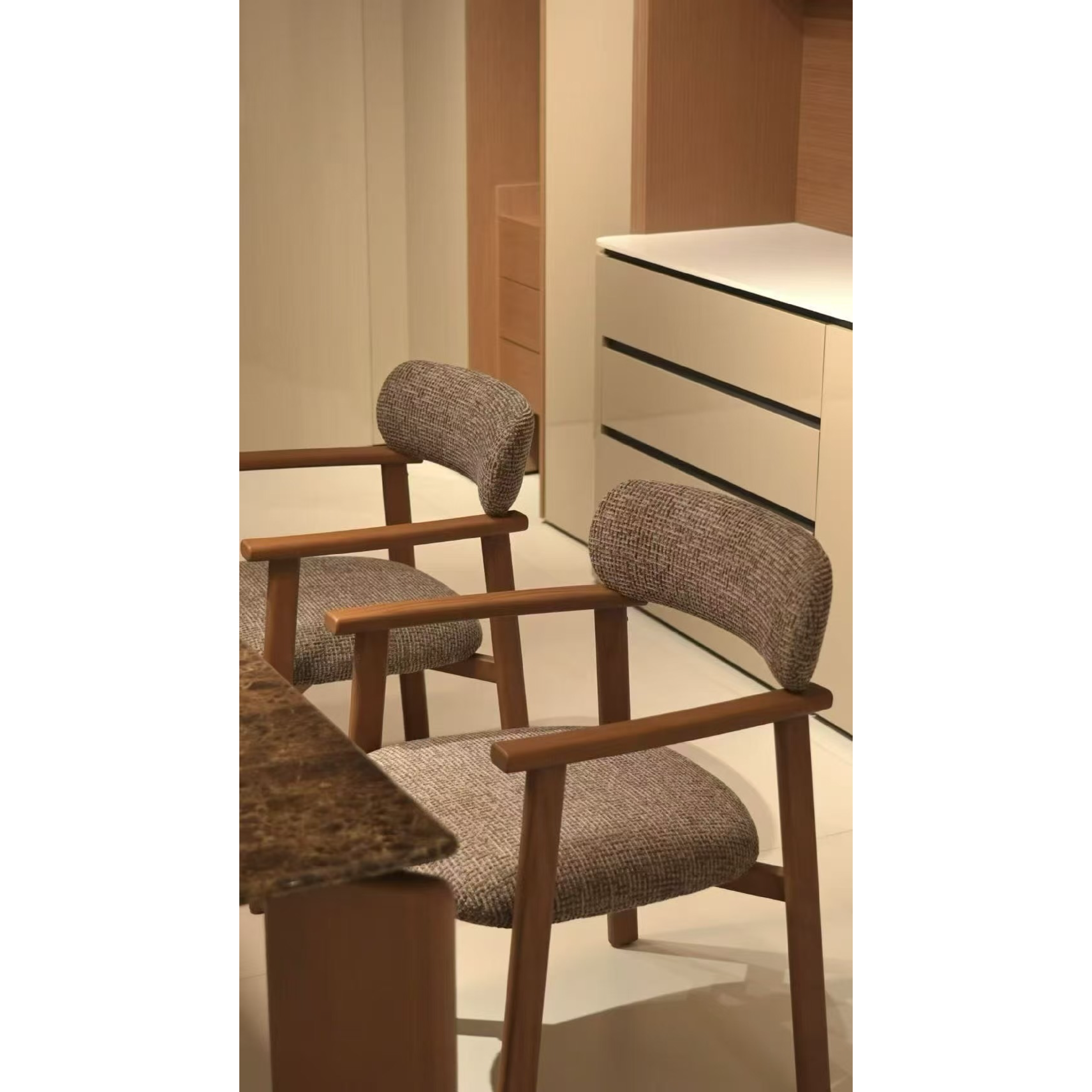 Fehn - Dining Chair