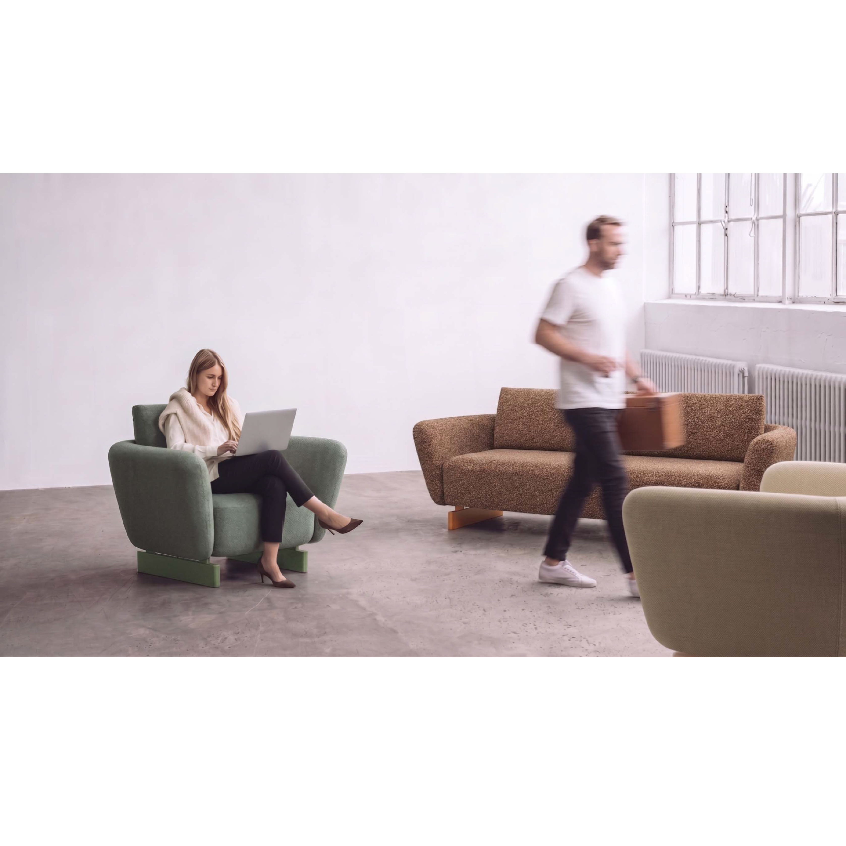 Hug - 2/3 Seater Sofa