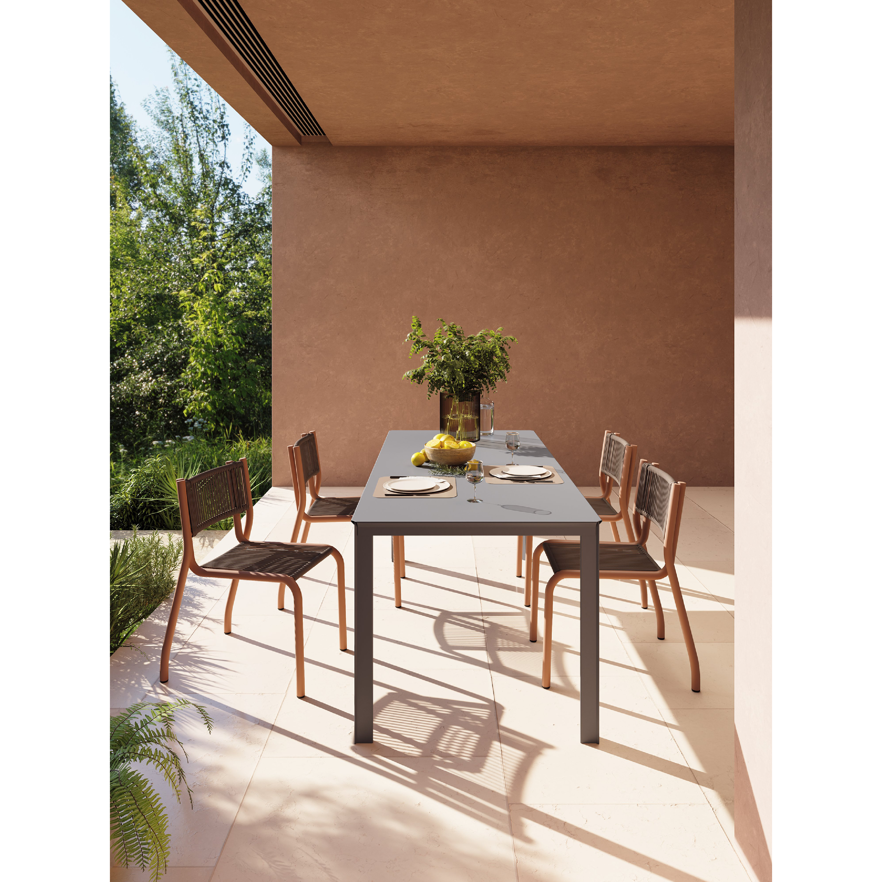 Limb - Outdoor Dining Chair