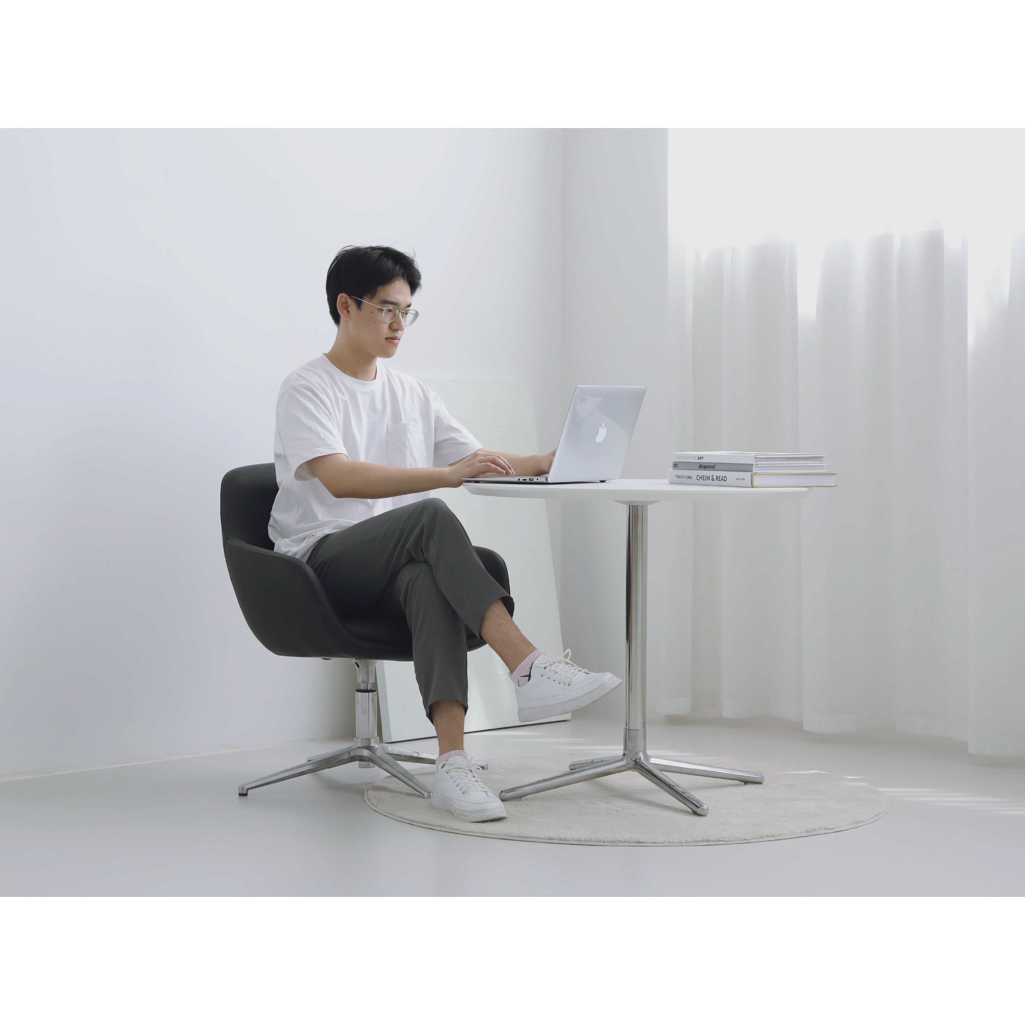 SYNK - Lounge Chair