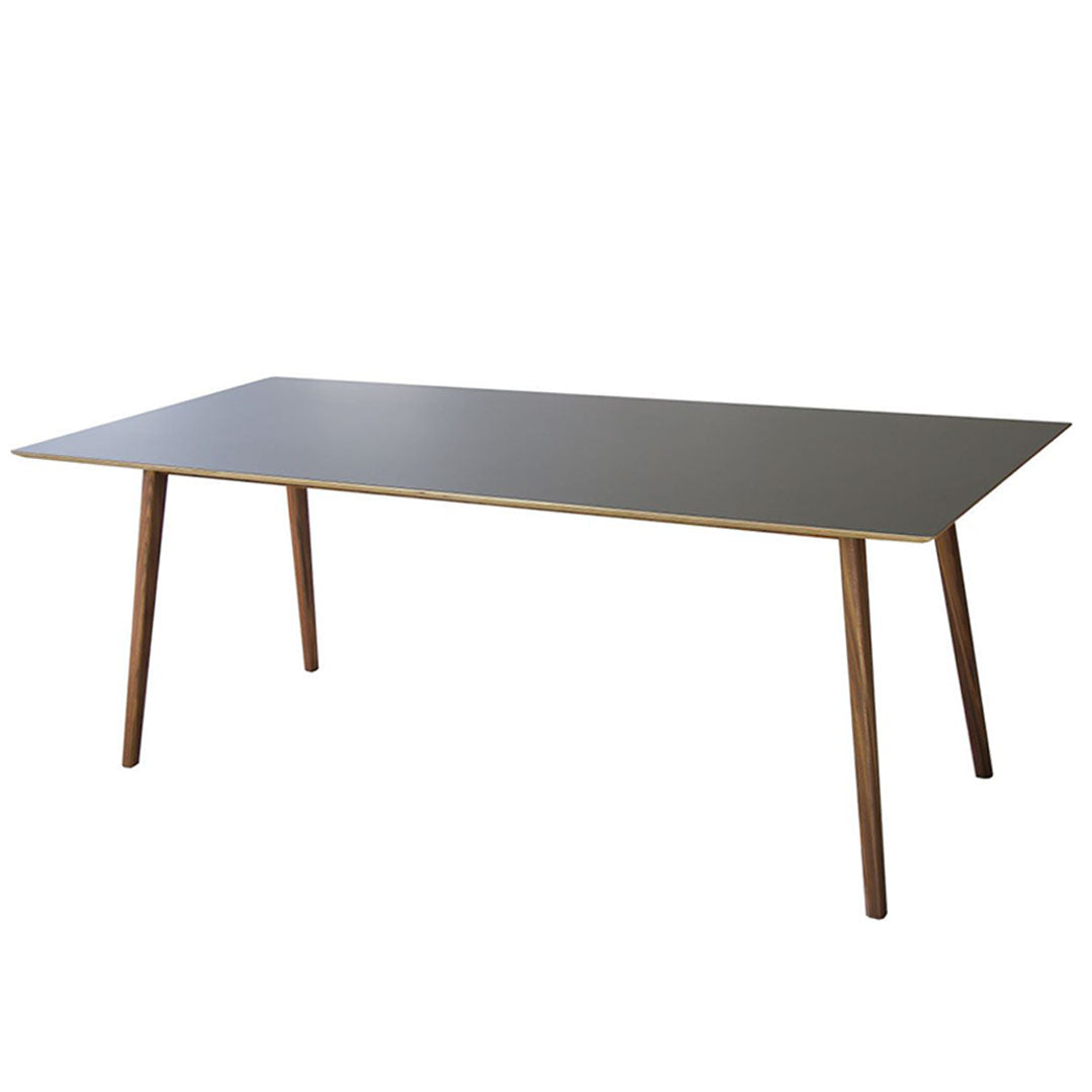 Daisy - Long Table