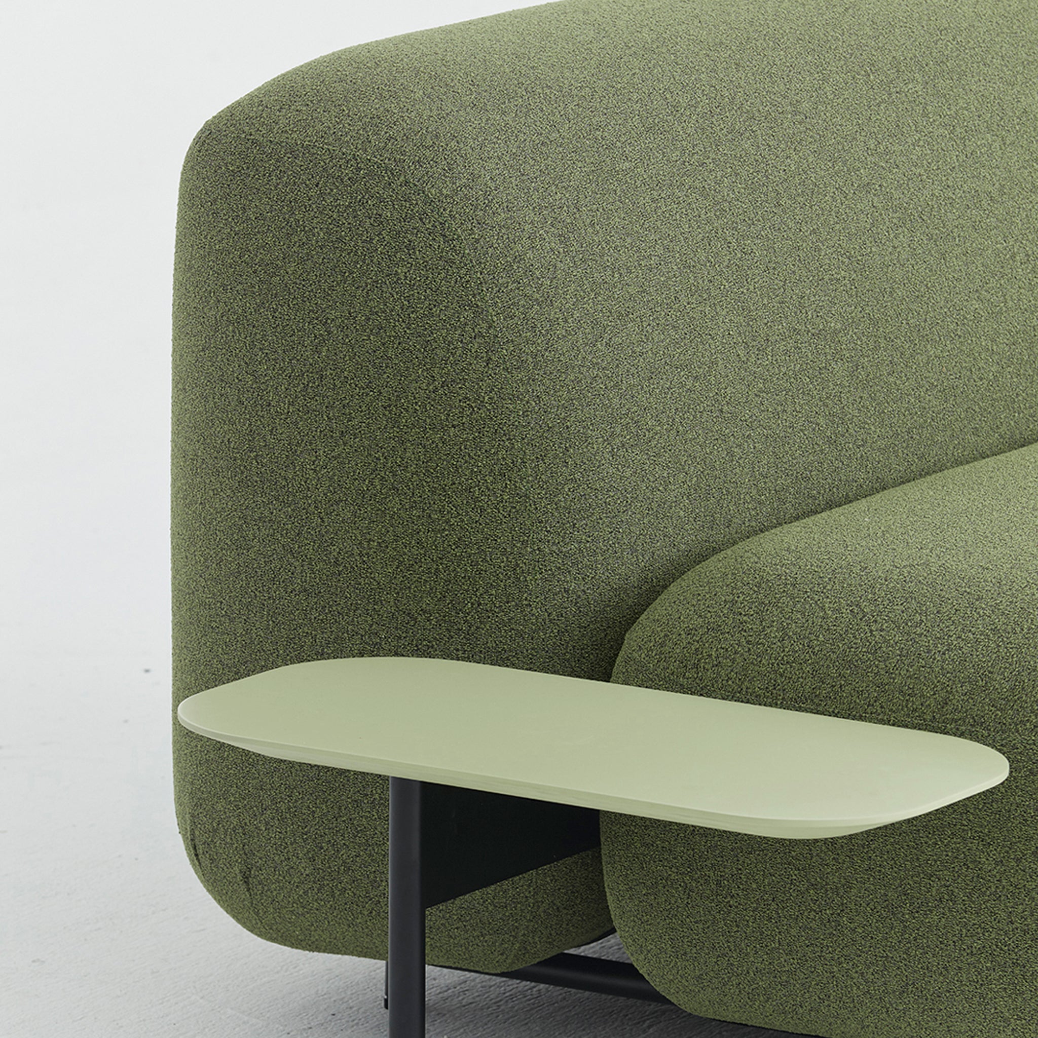 Bric - Lounge Chair