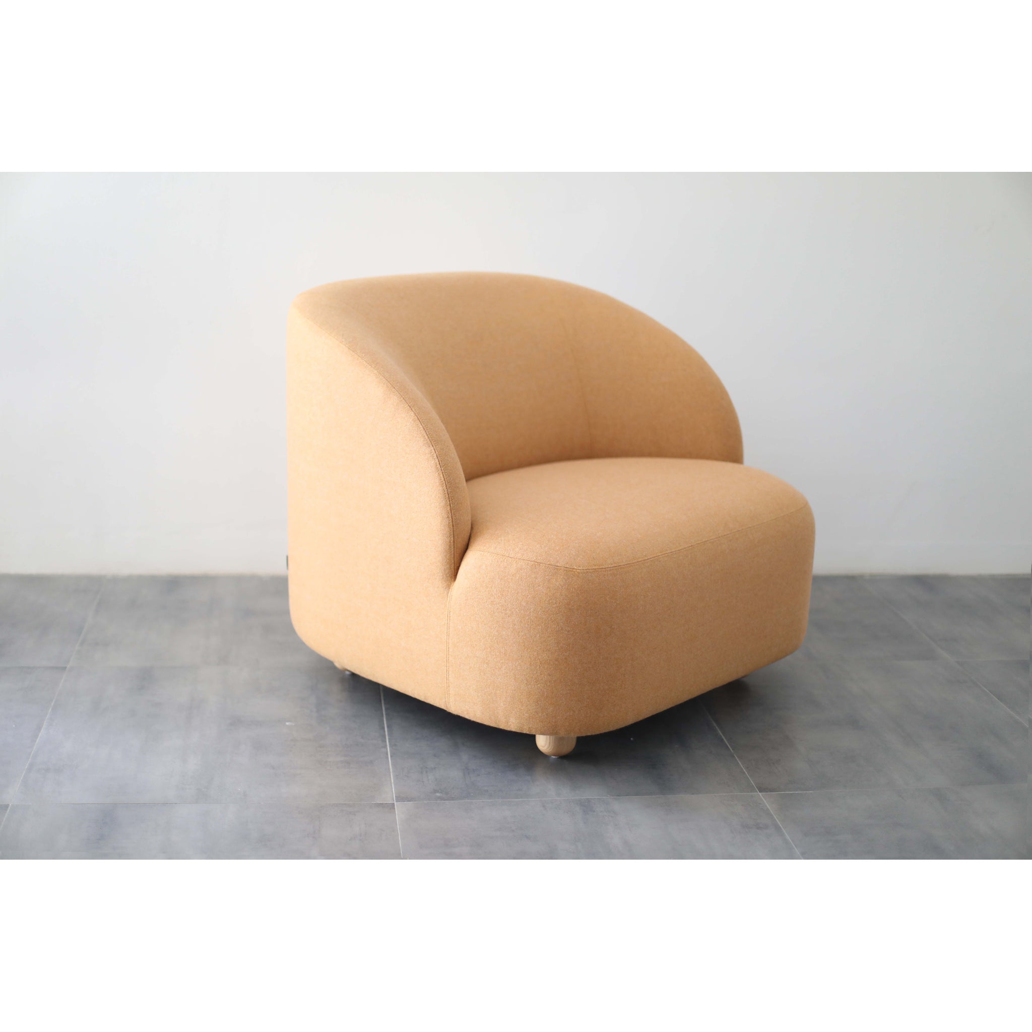 Naive - Lounge Chair